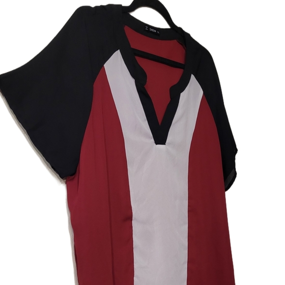 SHEIN Lightweight Short-sleeve Blouse Size 3X Red Black White - Picture 2 of 6